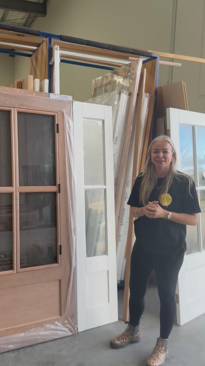 Breeze (2-in-1 Door with Built-In Screen)