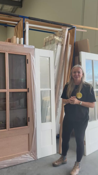 Breeze (2-in-1 Door with Built-In Screen)